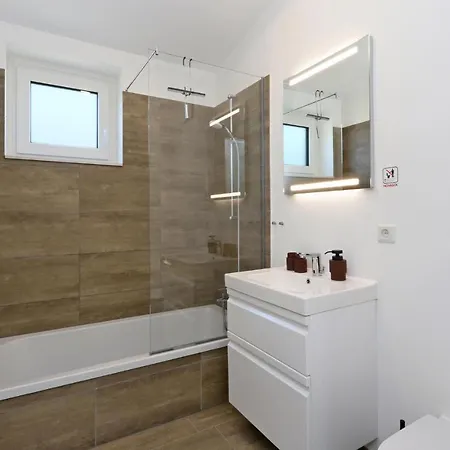 Amazing In Lembruch-duemmer With Sauna * Lembruch